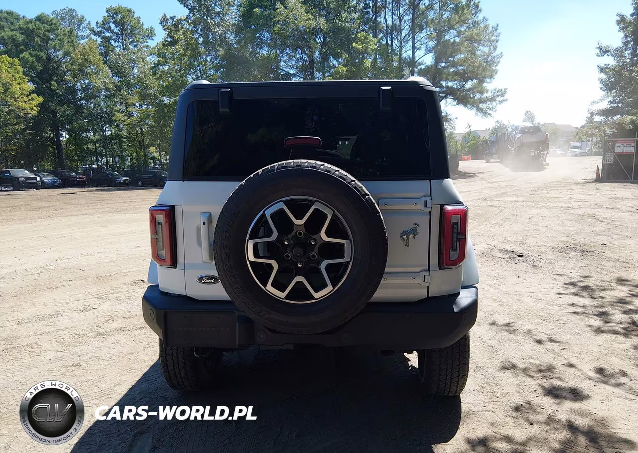 2025 Ford Bronco Outer Banks VIN:1FMEE8BP9SLB14978 - 16