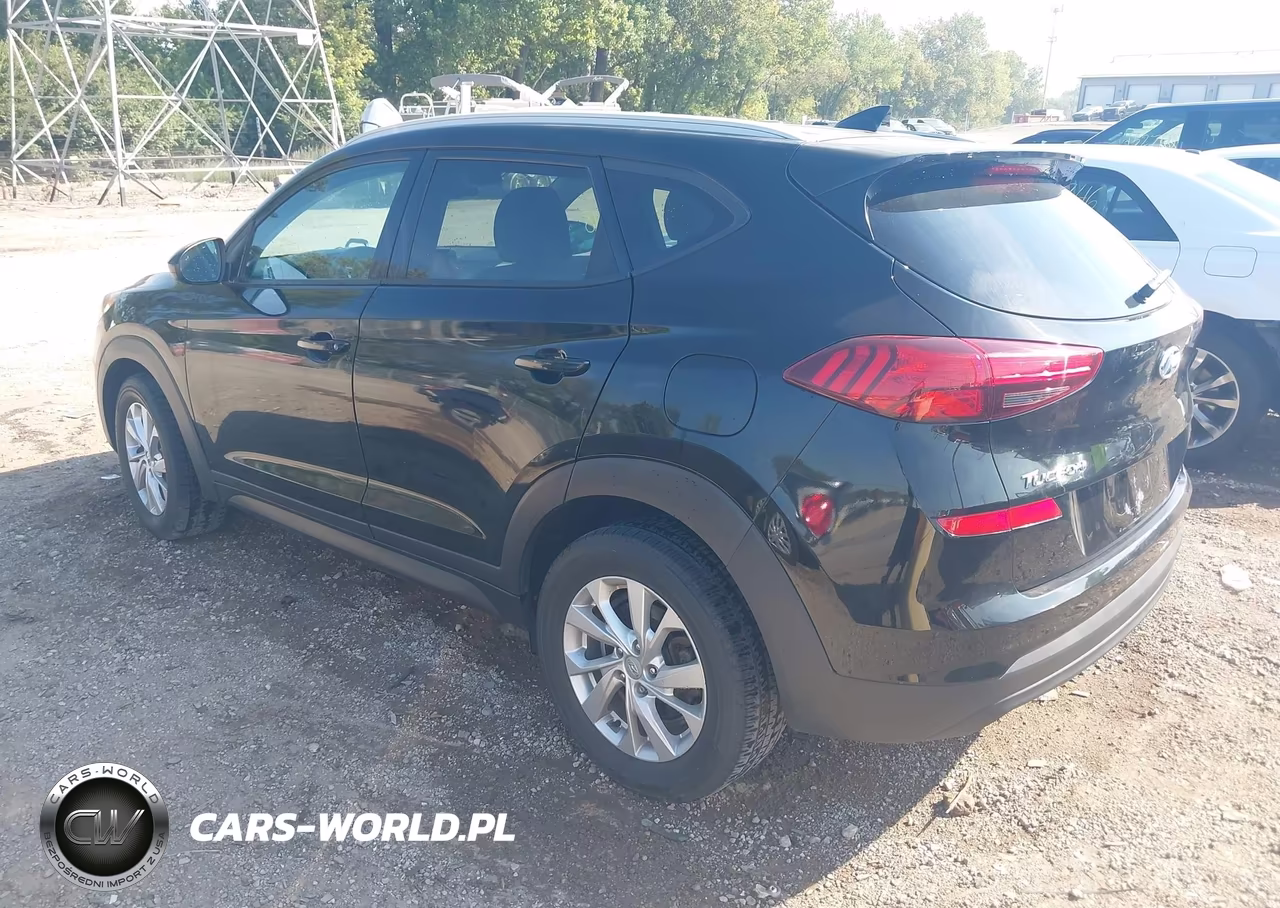 2019 Hyundai Tucson Value VIN:KM8J33A49KU024884 - 3