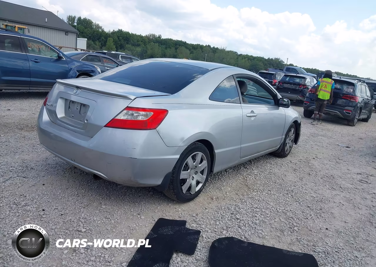 2011 Honda Civic Lx VIN:2HGFG1B6XBH508957 - 4