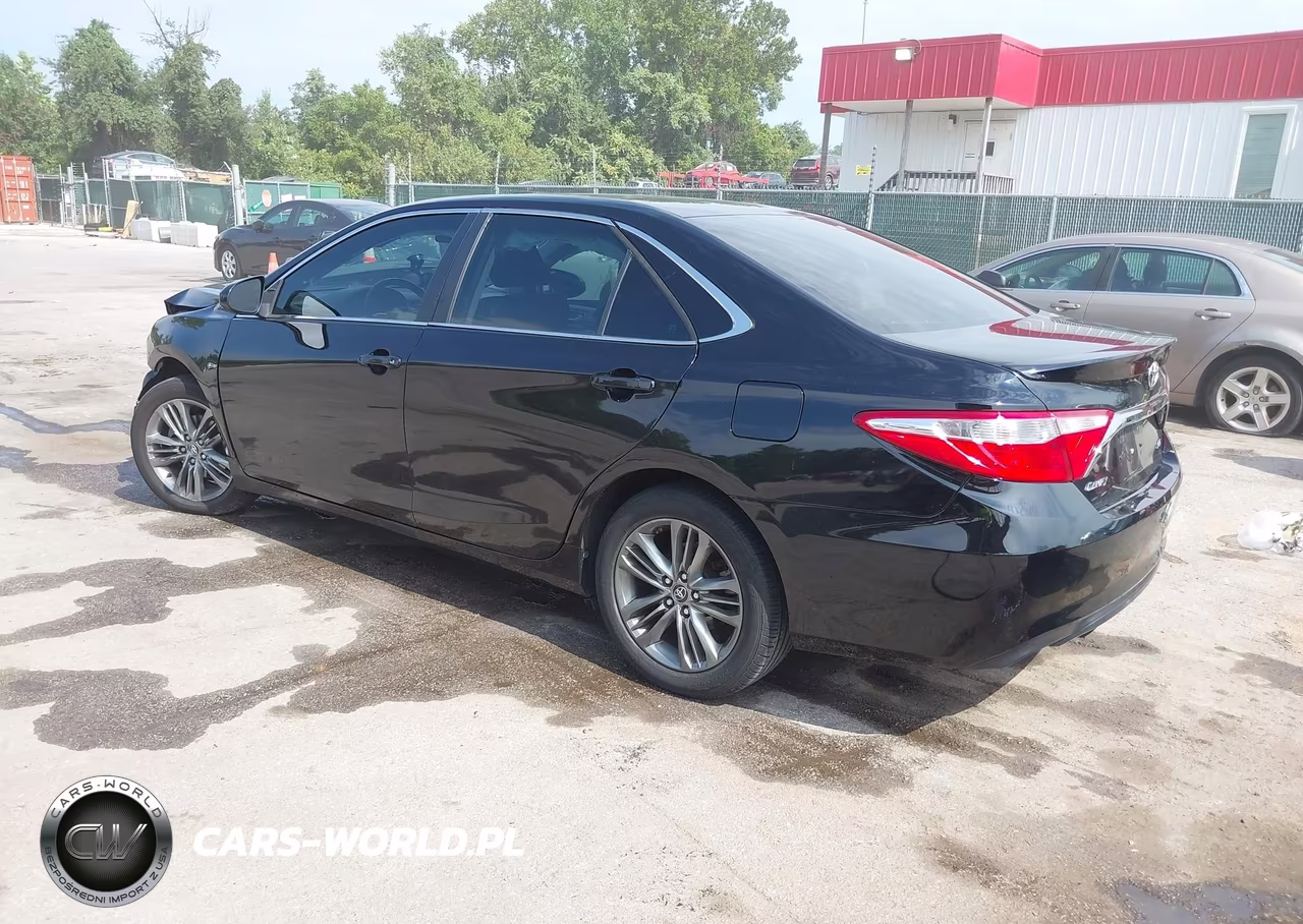 2017 Toyota Camry Se VIN:4T1BF1FK6HU746698 - 3