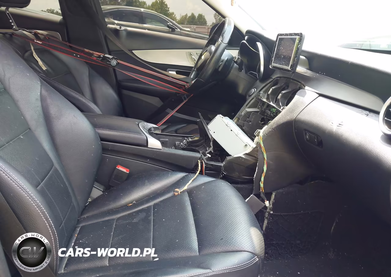 2016 Mercedes-Benz C 300 VIN:55SWF4JB4GU143043 - 5