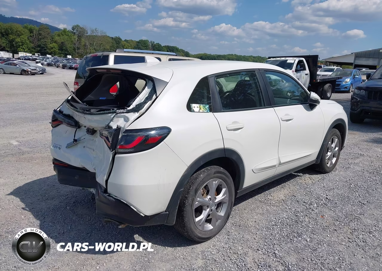 2024 Honda Hr-V Awd Lx VIN:3CZRZ2H38RM737961 - 4