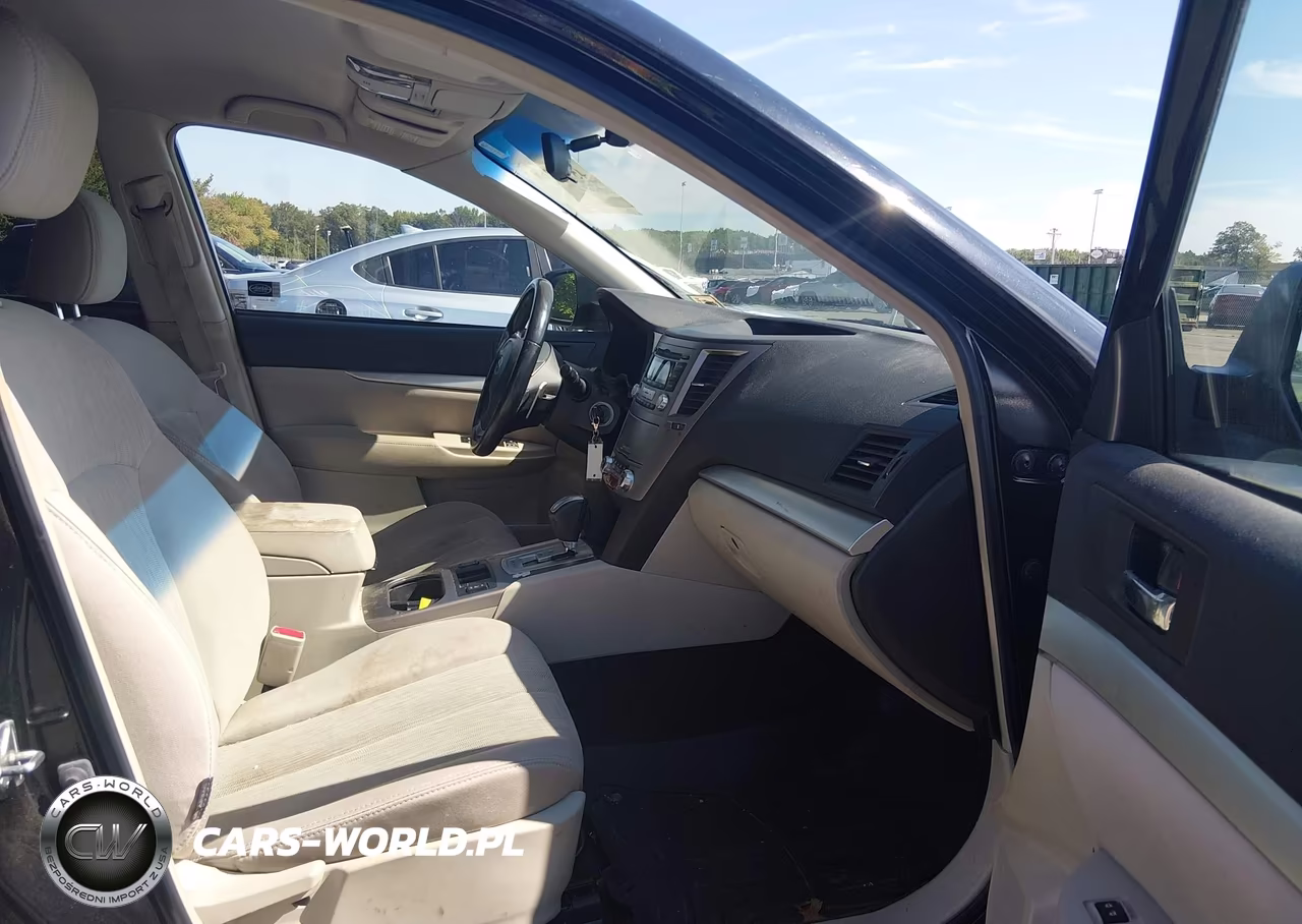 2013 Subaru Outback 2.5I Premium VIN:4S4BRBCC7D3302689 - 5