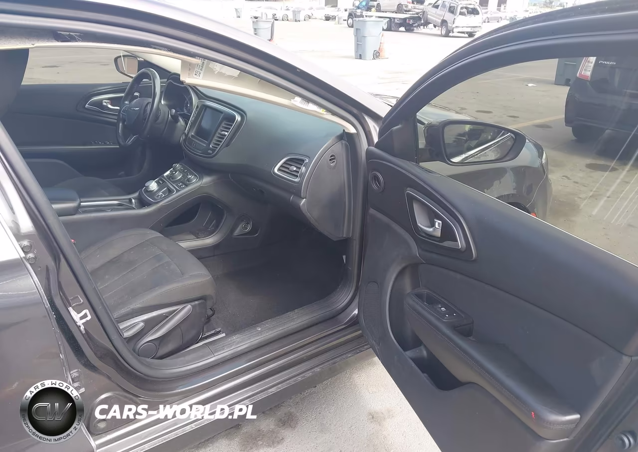 2016 Chrysler 200 Limited VIN:1C3CCCAB7GN115430 - 5