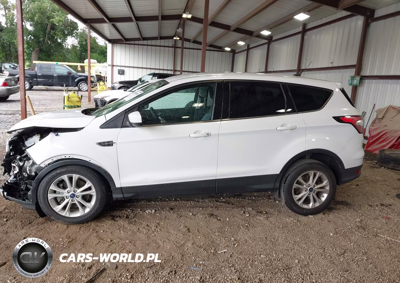 2017 Ford Escape Se VIN:1FMCU0G92HUB96674 - 14