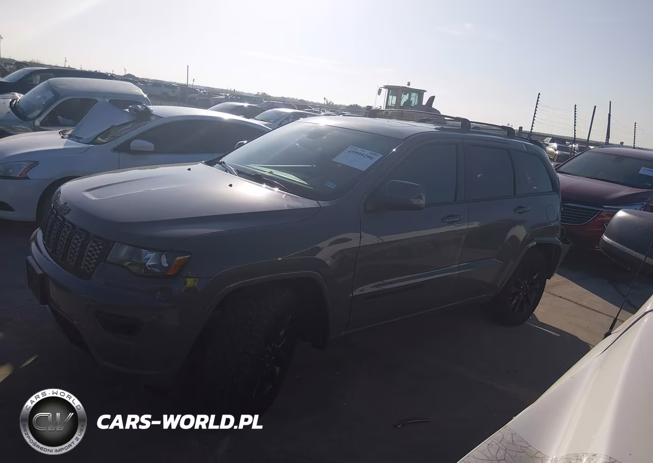 2020 Jeep Grand Cherokee Altitude 4X2 VIN:1C4RJEAG2LC364551 - 14