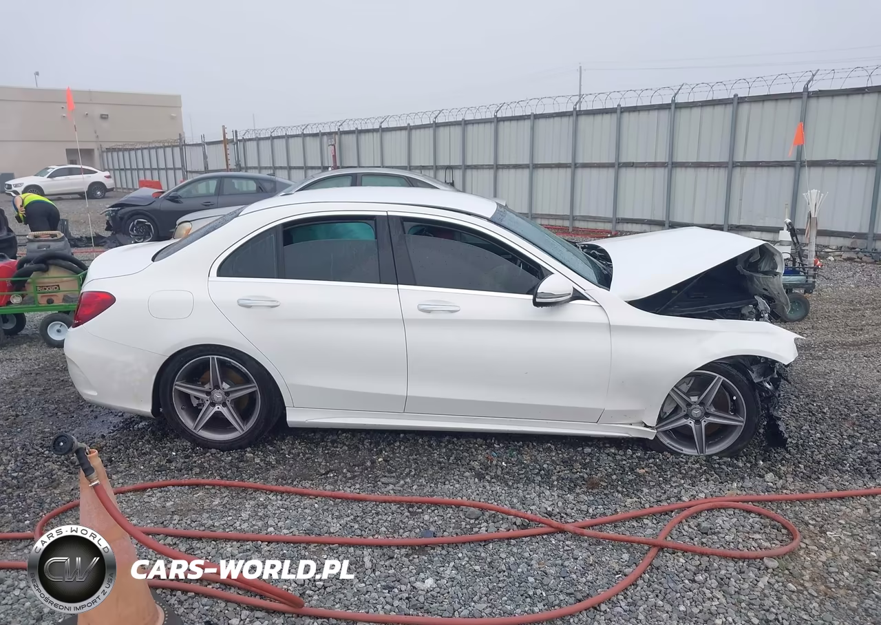 2016 Mercedes-Benz C 300 Sport VIN:55SWF4JB3GU160934 - 13
