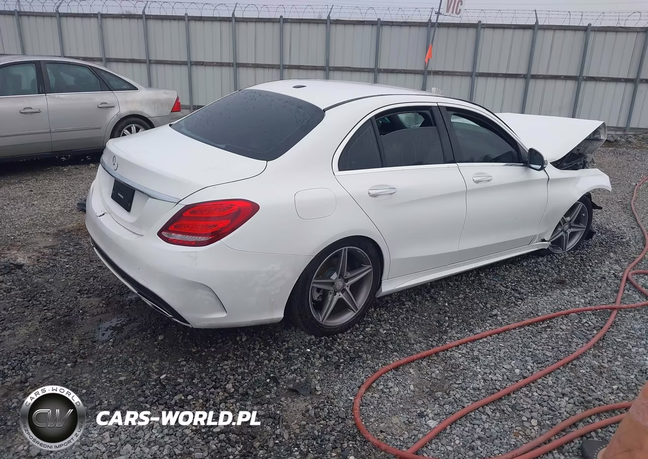 2016 Mercedes-Benz C 300 Sport VIN:55SWF4JB3GU160934 - 4