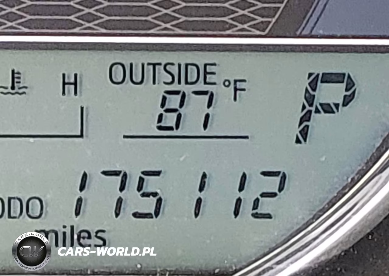 2014 Toyota Corolla Le Plus VIN:2T1BURHEXEC118104 - 15