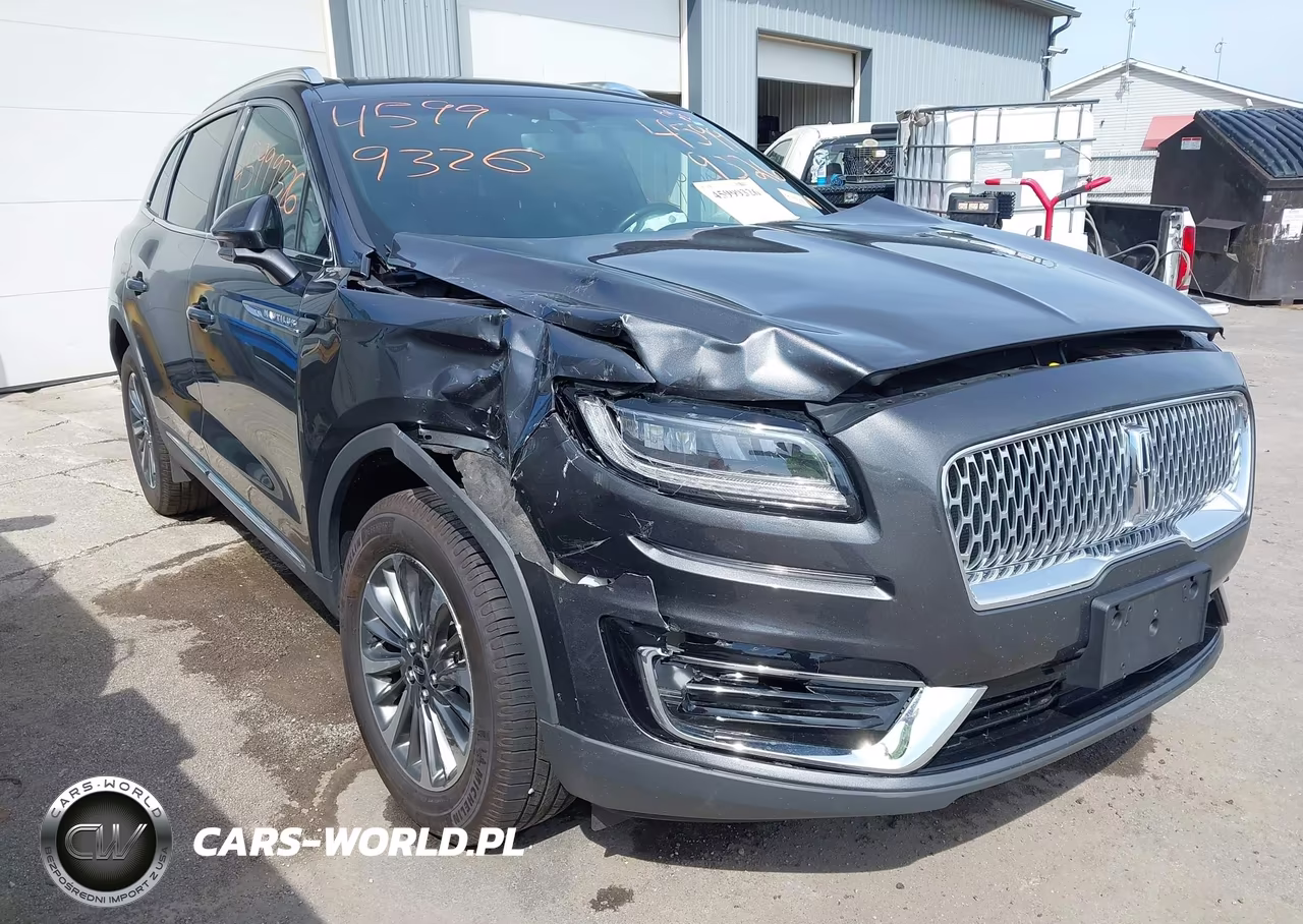 2020 Lincoln Nautilus Standard VIN:2LMPJ8J90LBL08943 - 6