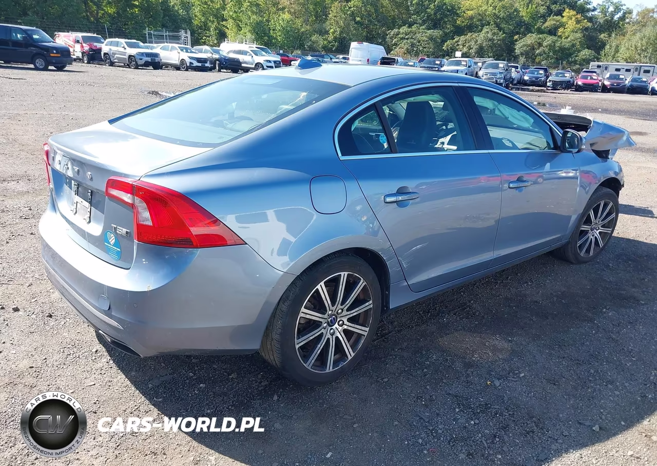 2018 Volvo S60 Inscription T5 VIN:LYV402TKXJB172292 - 4