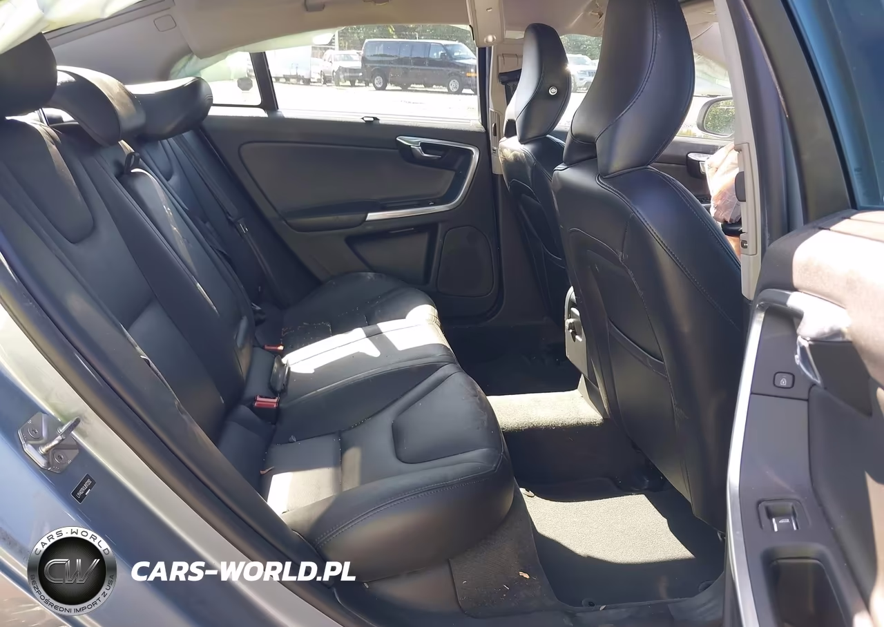 2018 Volvo S60 Inscription T5 VIN:LYV402TKXJB172292 - 8