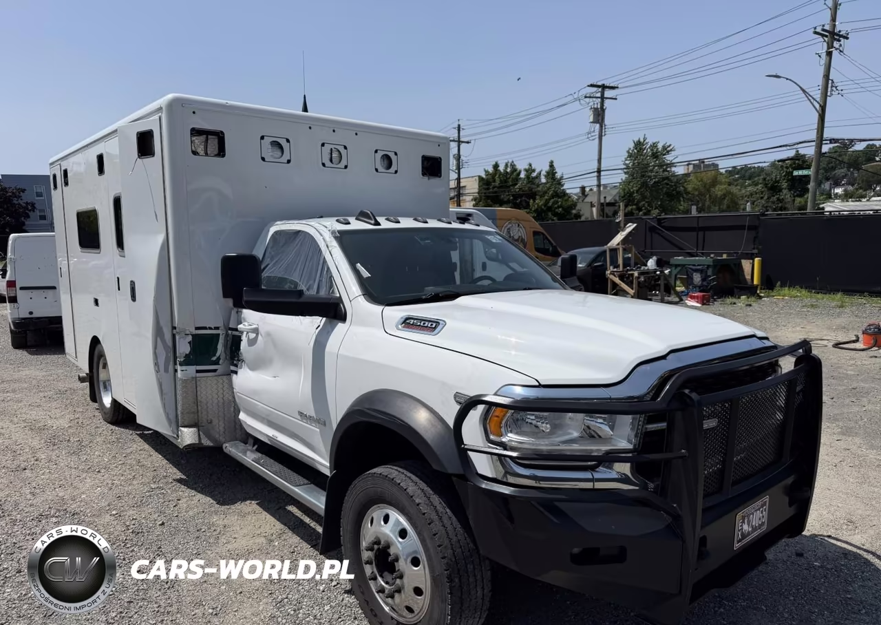 2022 Ram 4500 Chassis Tradesman-Slt