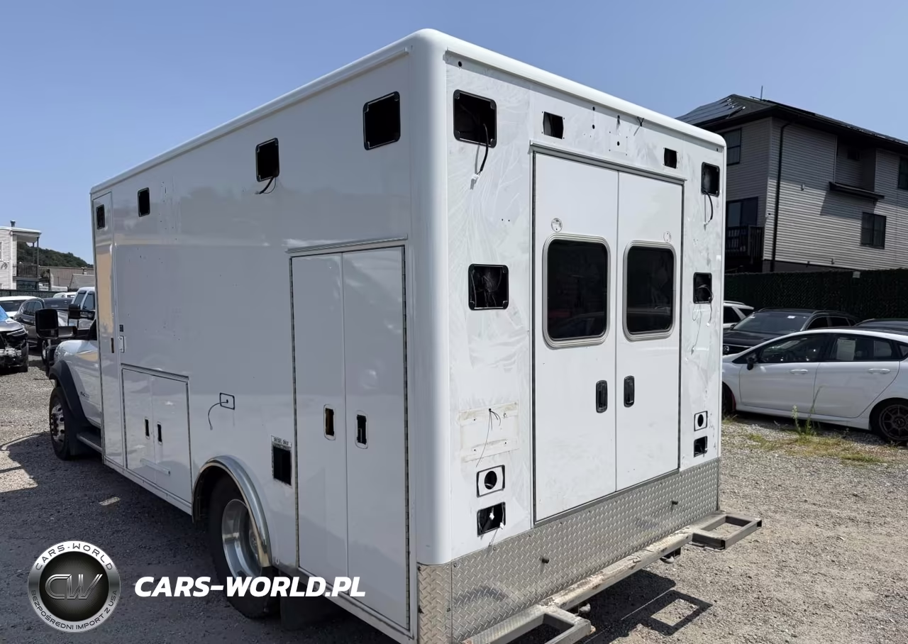 2022 Ram 4500 Chassis Tradesman-Slt VIN:3C7WRLCL7NG187346 - 3