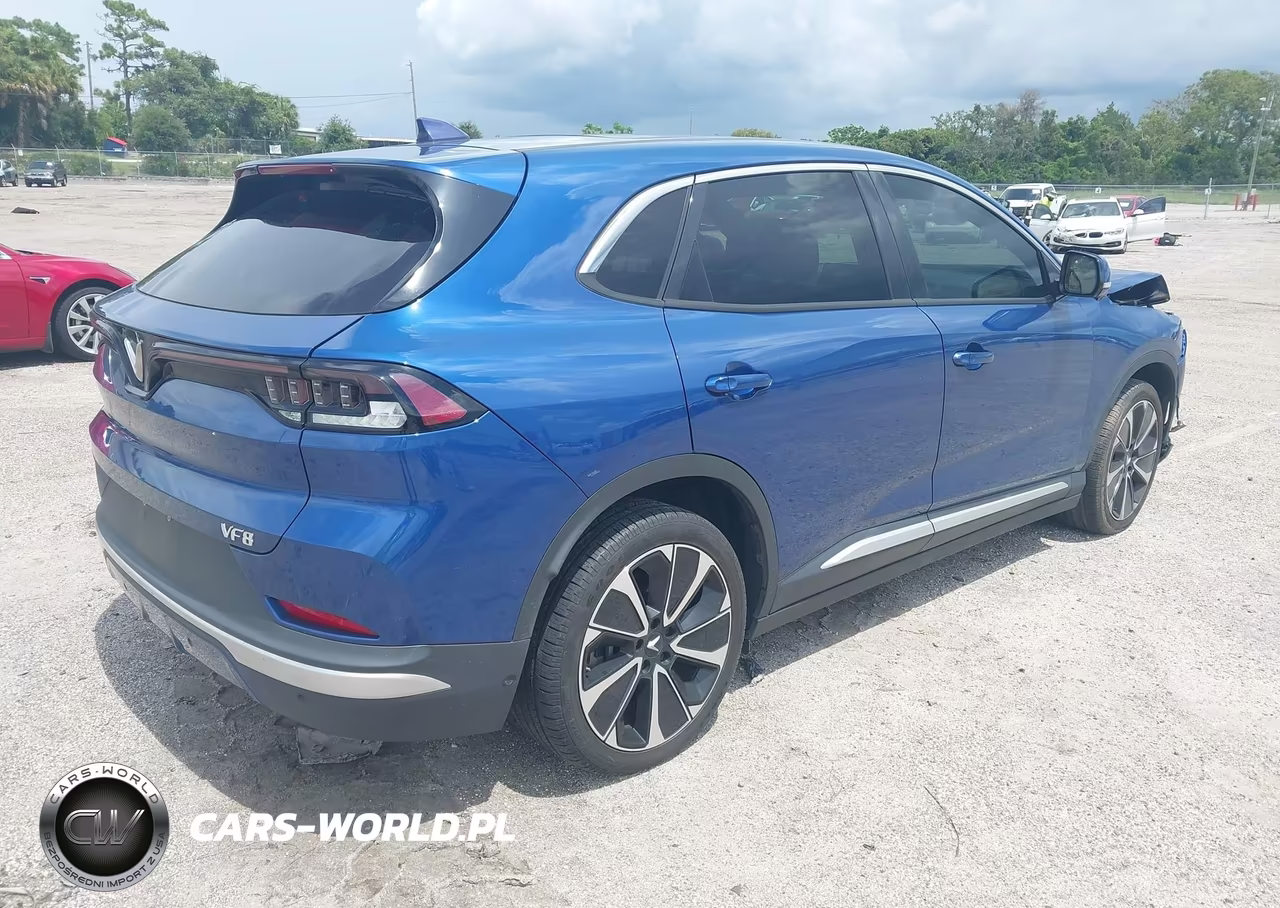 2024 Vinfast Vf 8 Plus VIN:RLLV1AFA5RH004512 - 4