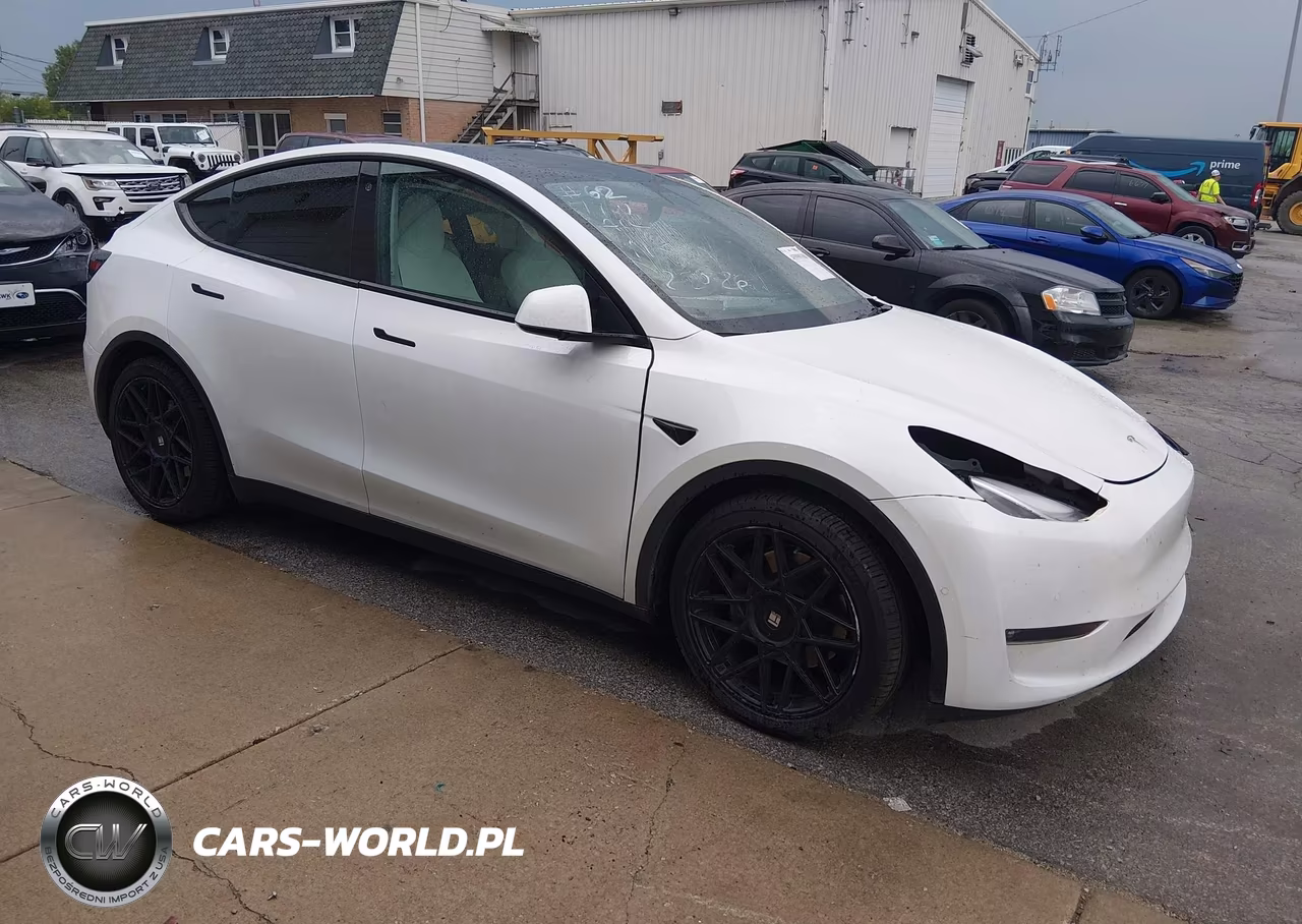 2022 Tesla Model Y Long Range Dual Motor All-Wheel Drive – zdjęcie 1 z 15