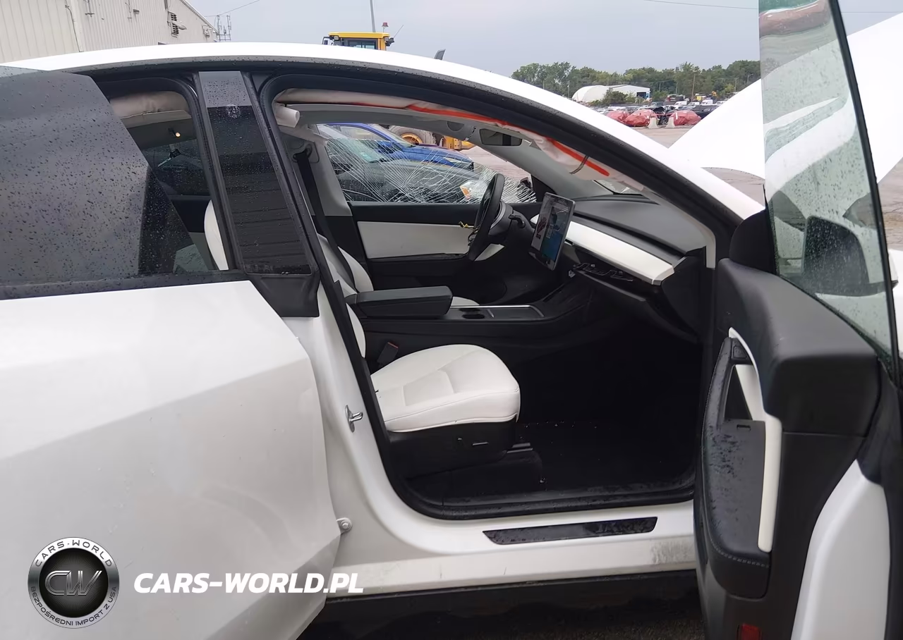 2022 Tesla Model Y Long Range Dual Motor All-Wheel Drive VIN:7SAYGDEE5NF336426 - 5