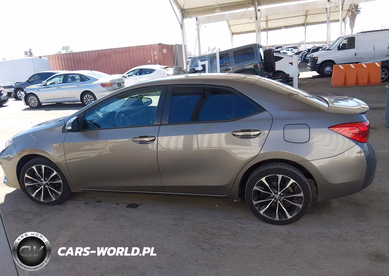 2018 Toyota Corolla Se VIN:5YFBURHEXJP749526 - 14