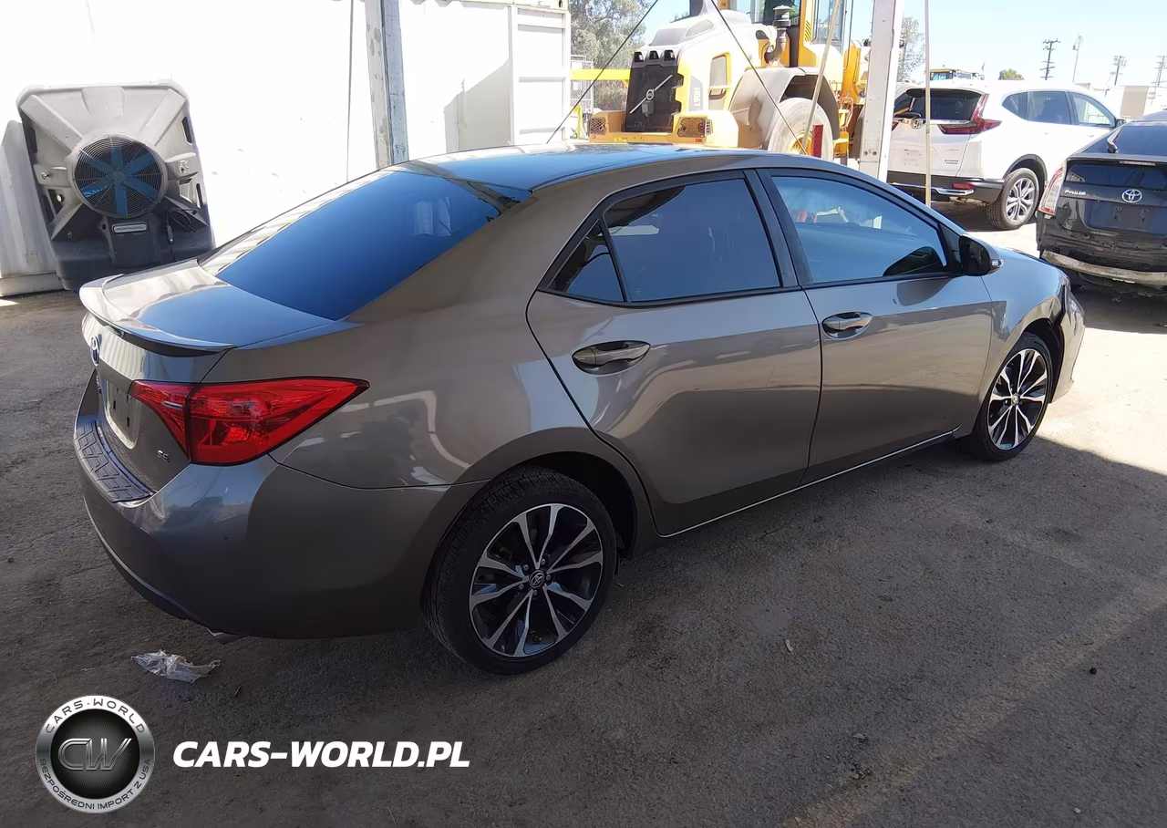2018 Toyota Corolla Se VIN:5YFBURHEXJP749526 - 4