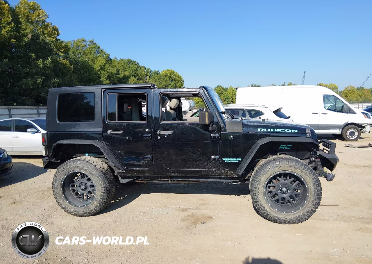 2010 Jeep Wrangler Unlimited Rubicon VIN:1J4BA6H16AL128937 - 13