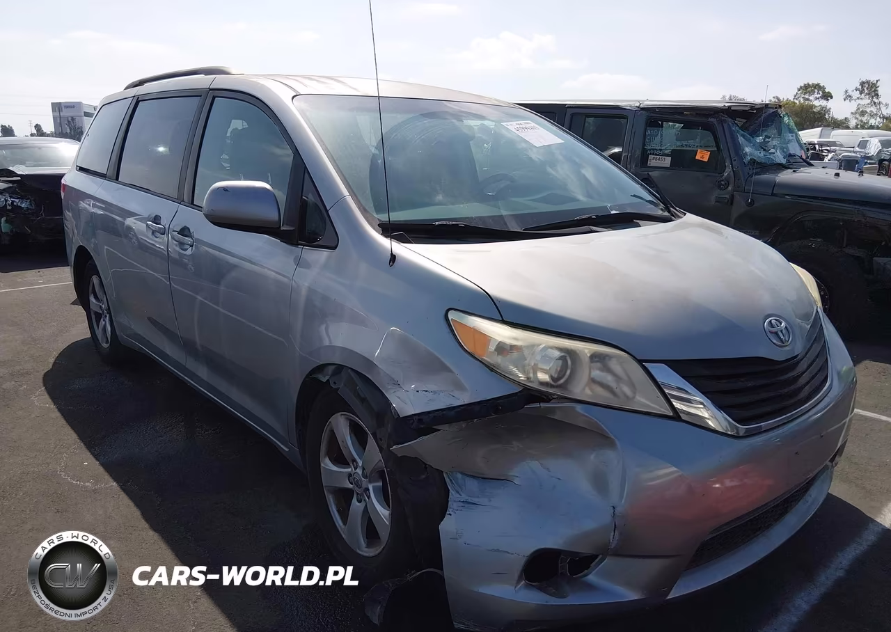 2011 Toyota Sienna Le V6