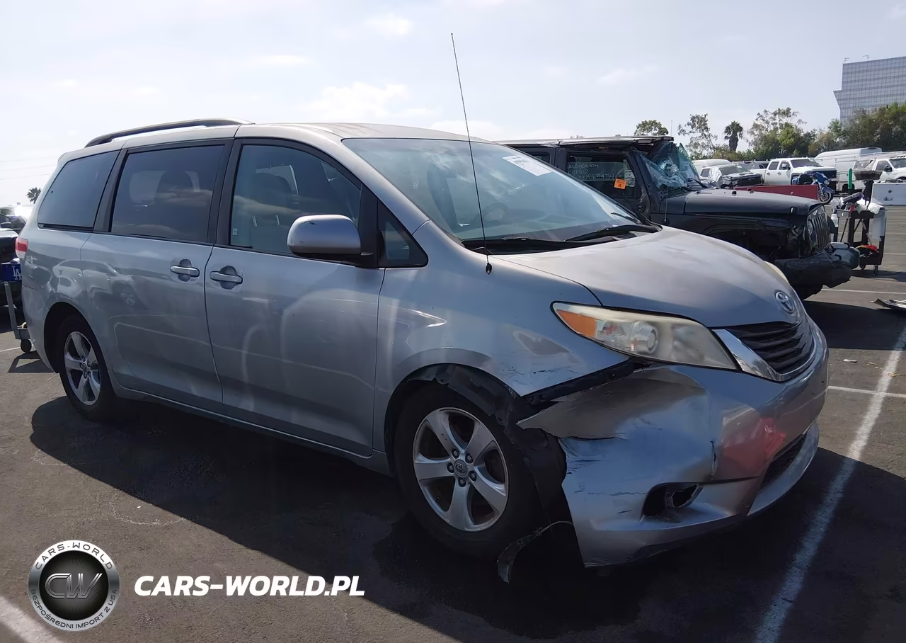 2011 Toyota Sienna Le V6 VIN:5TDKK3DC1BS132256 - 13