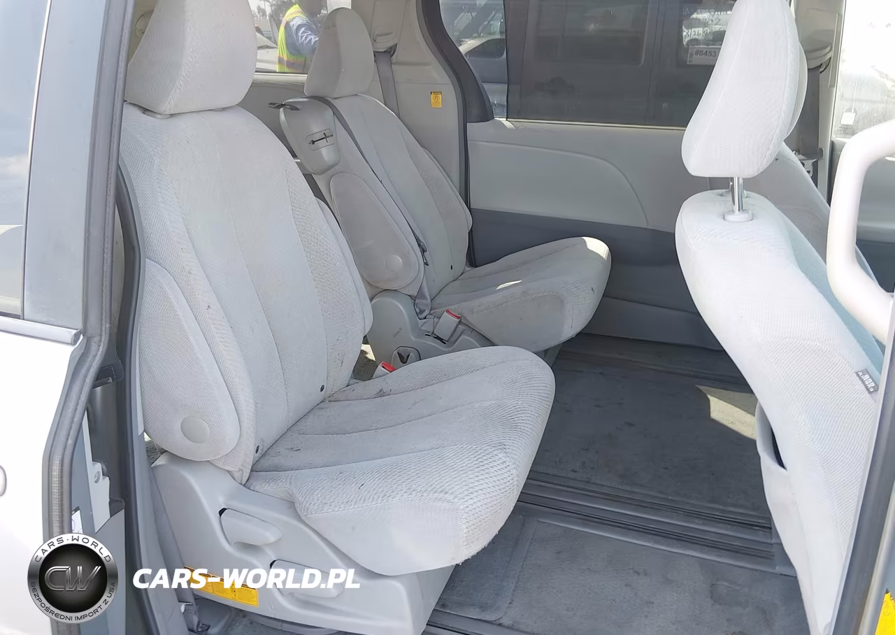 2011 Toyota Sienna Le V6 VIN:5TDKK3DC1BS132256 - 8