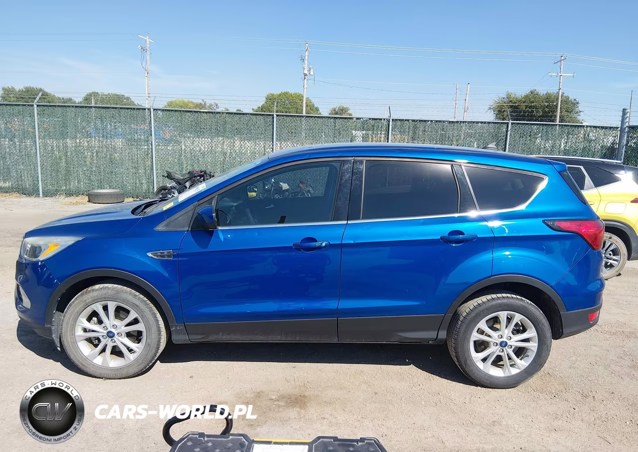 2019 Ford Escape Se VIN:1FMCU0GD0KUA05460 - 14