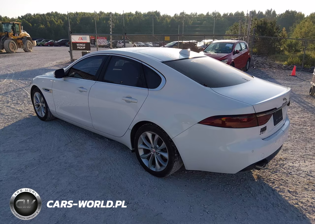 2017 Jaguar Xf 20D Premium VIN:SAJBJ4BNXHCY32401 - 3