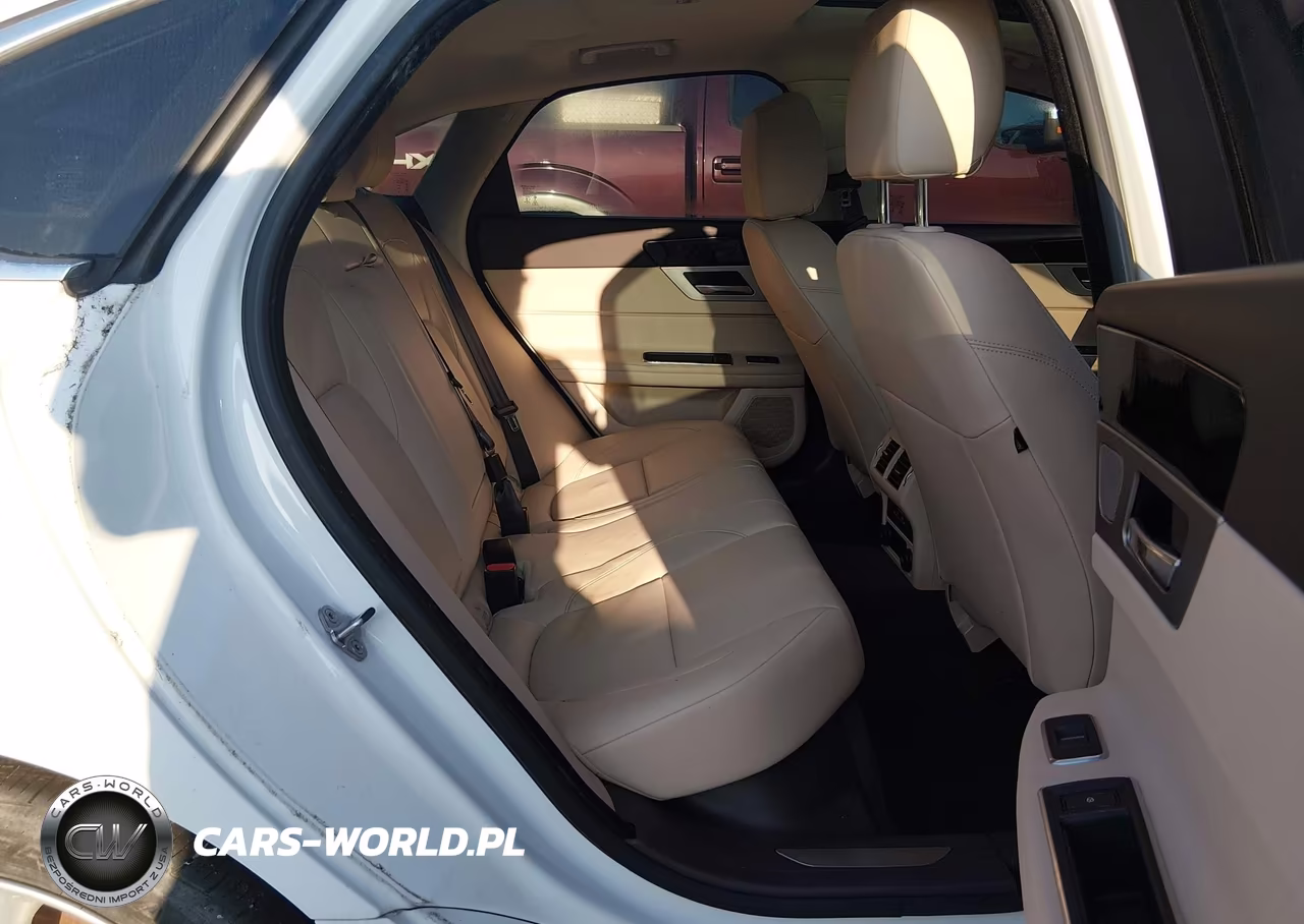 2017 Jaguar Xf 20D Premium VIN:SAJBJ4BNXHCY32401 - 8