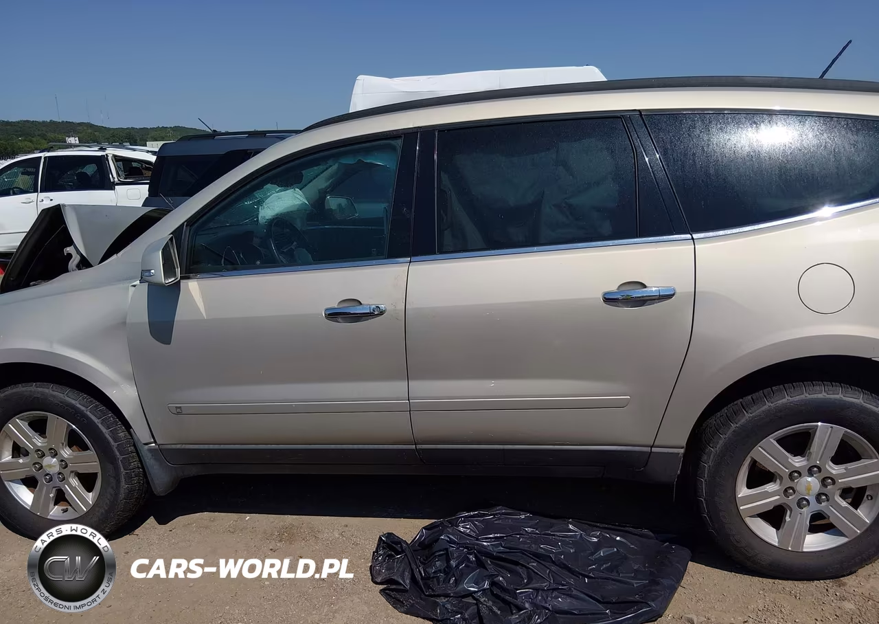 2010 Chevrolet Traverse Lt VIN:1GNLRFED9AS145116 - 14
