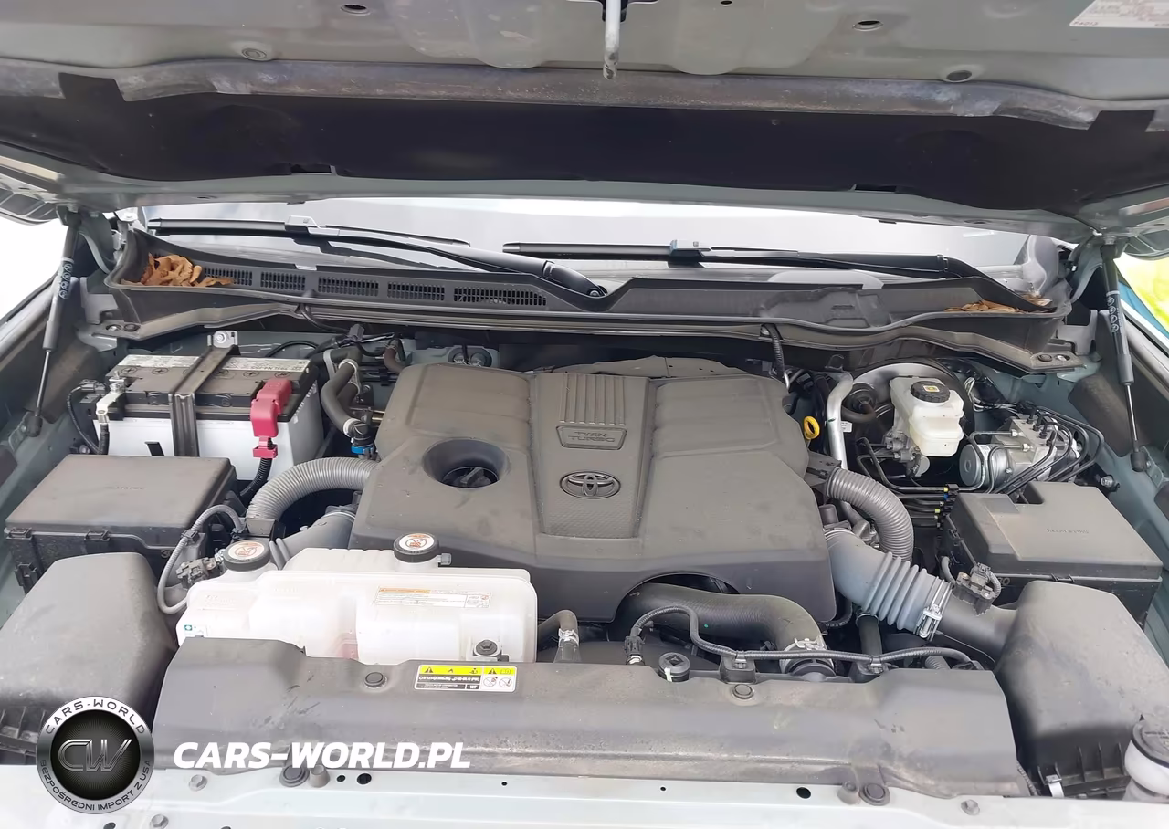 2025 Toyota Tundra Sr5 VIN:5TFLA5DB6SX323773 - 10