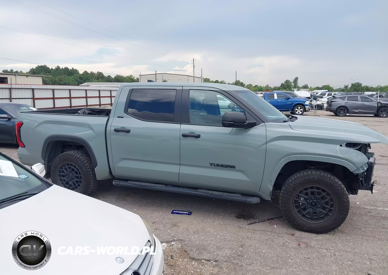 2025 Toyota Tundra Sr5 VIN:5TFLA5DB6SX323773 - 13