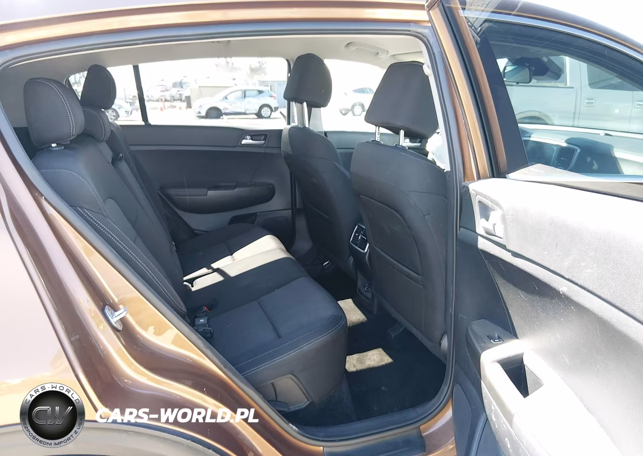 2021 Kia Sportage Lx VIN:KNDPMCAC8M7924387 - 8