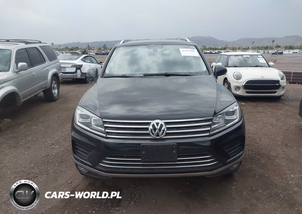 2015 Volkswagen Touareg V6 Lux VIN:WVGEF9BP2FD003384 - 12