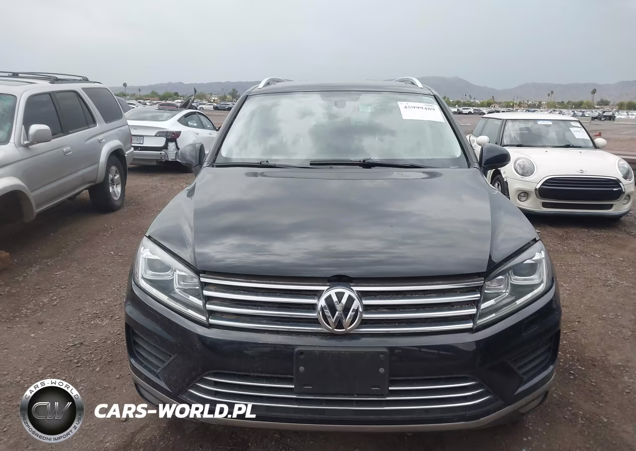 2015 Volkswagen Touareg V6 Lux VIN:WVGEF9BP2FD003384 - 6