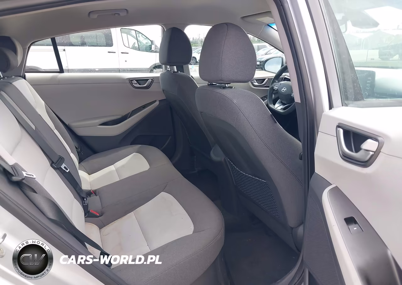 2020 Hyundai Ioniq Hybrid Blue VIN:KMHC65LC8LU218131 - 8