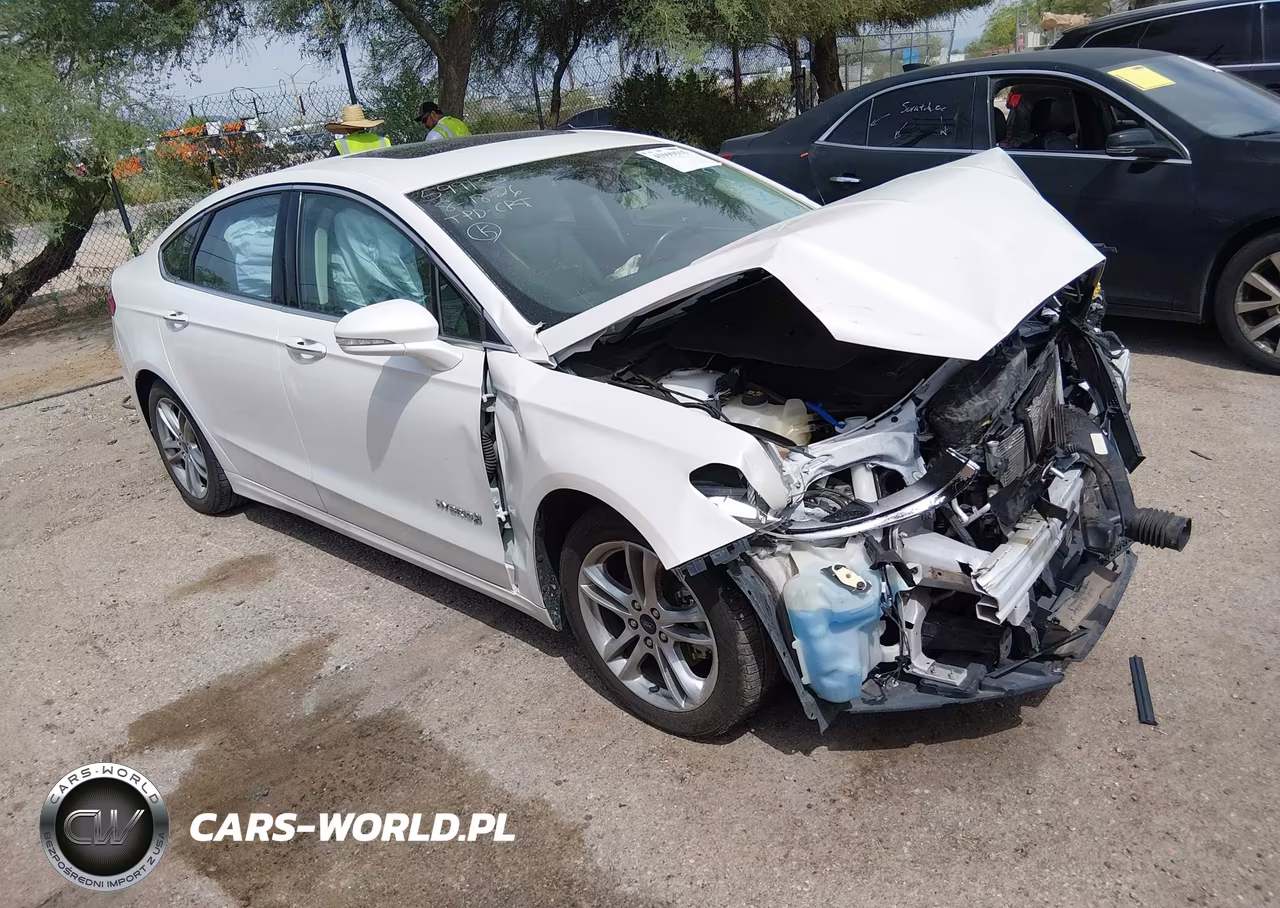 2016 Ford Fusion Hybrid Titanium