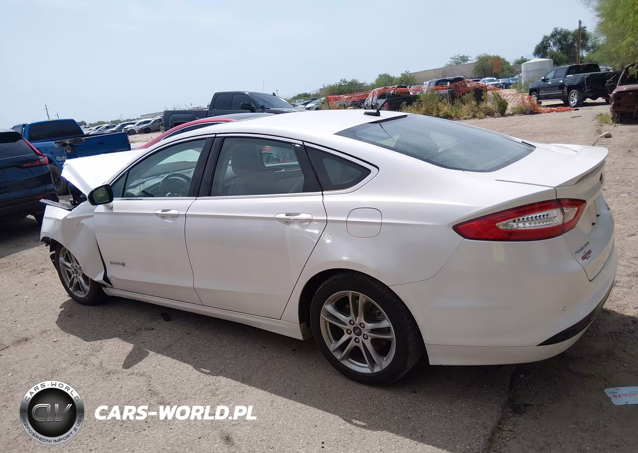 2016 Ford Fusion Hybrid Titanium VIN:3FA6P0RU8GR115425 - 15