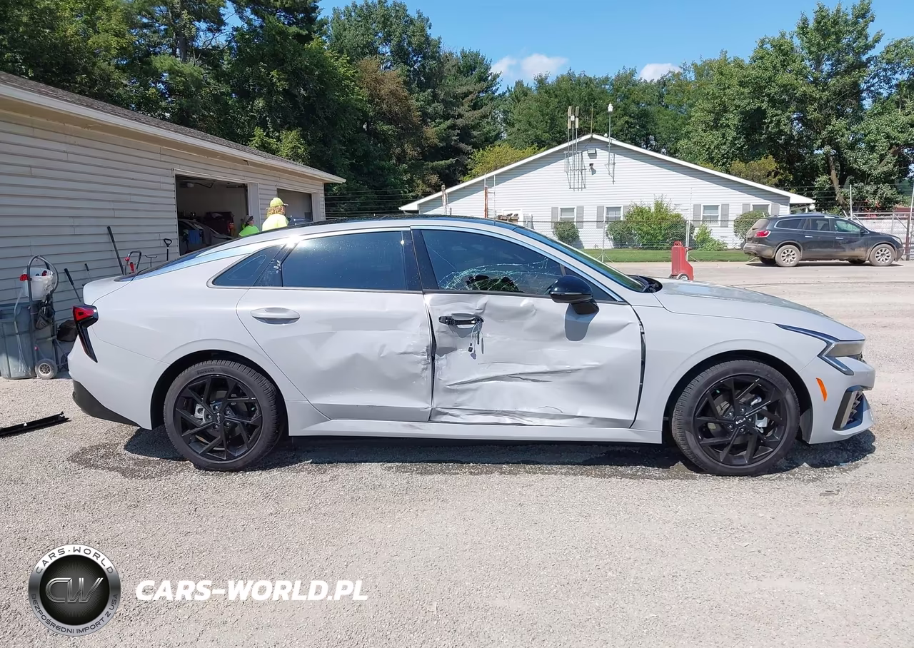 2026 Kia K5 Gt-Line Awd VIN:KNAG64J75T5496305 - 14