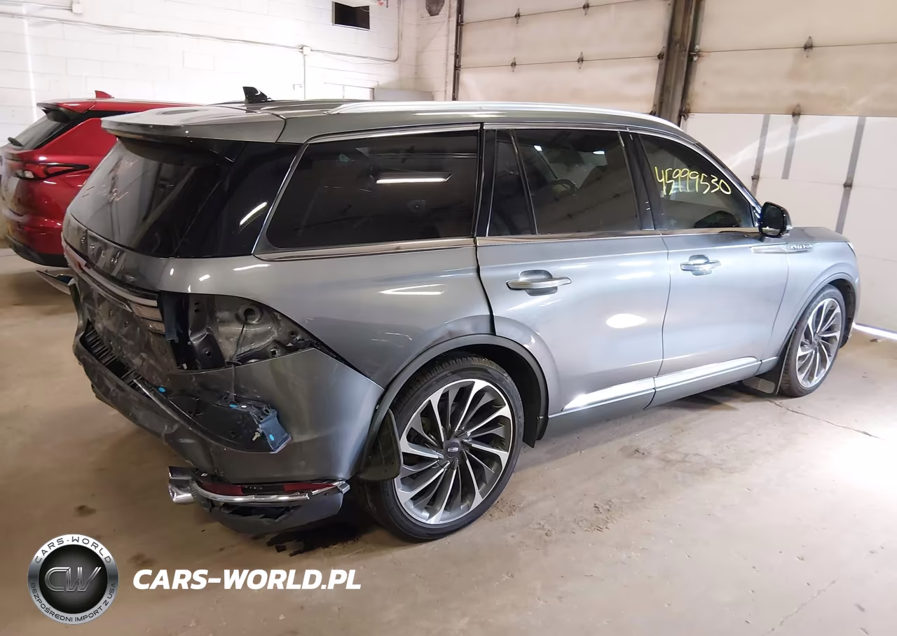 2022 Lincoln Aviator Reserve VIN:5LM5J7XC0NGL04917 - 4