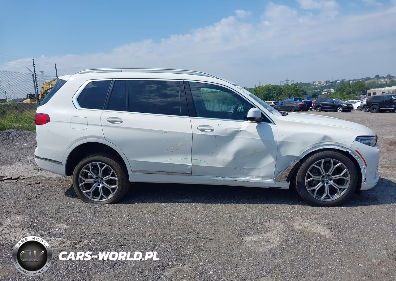 2020 BMW X7 xDrive40I VIN:5UXCW2C08L9A02809 - 12