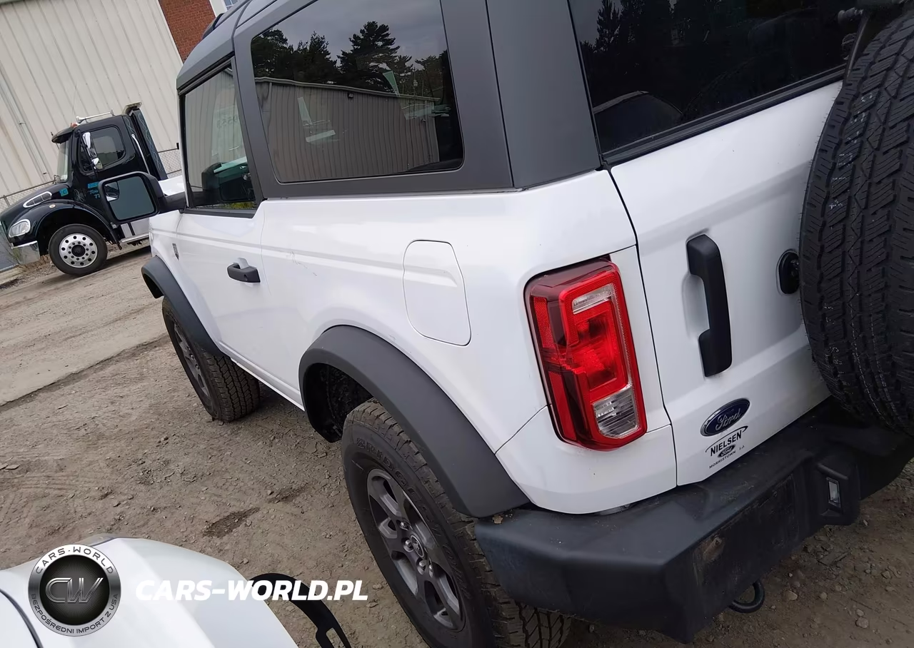 2023 Ford Bronco Big Bend VIN:1FMDE5AH2PLB64357 - 3