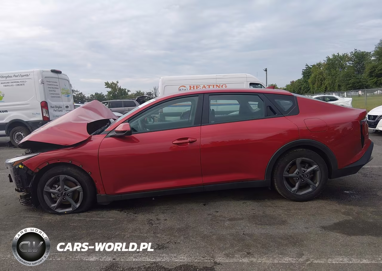 2025 Kia K4 Lxs VIN:3KPFT4DE6SE150574 - 14