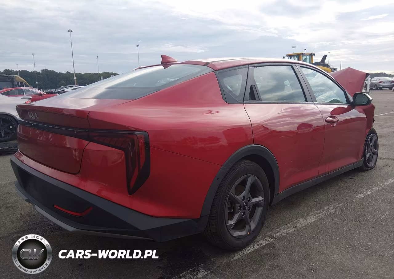 2025 Kia K4 Lxs VIN:3KPFT4DE6SE150574 - 4