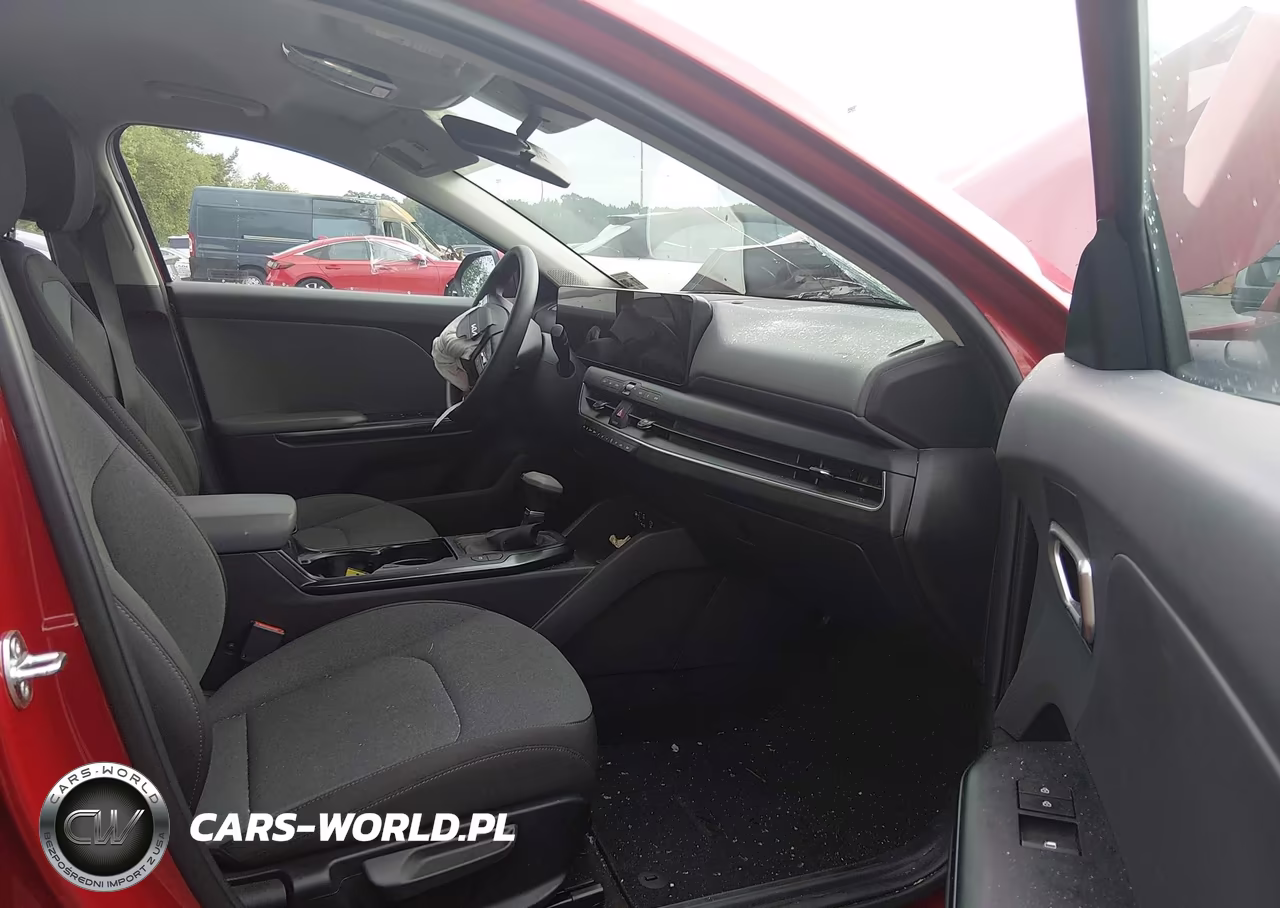 2025 Kia K4 Lxs VIN:3KPFT4DE6SE150574 - 5