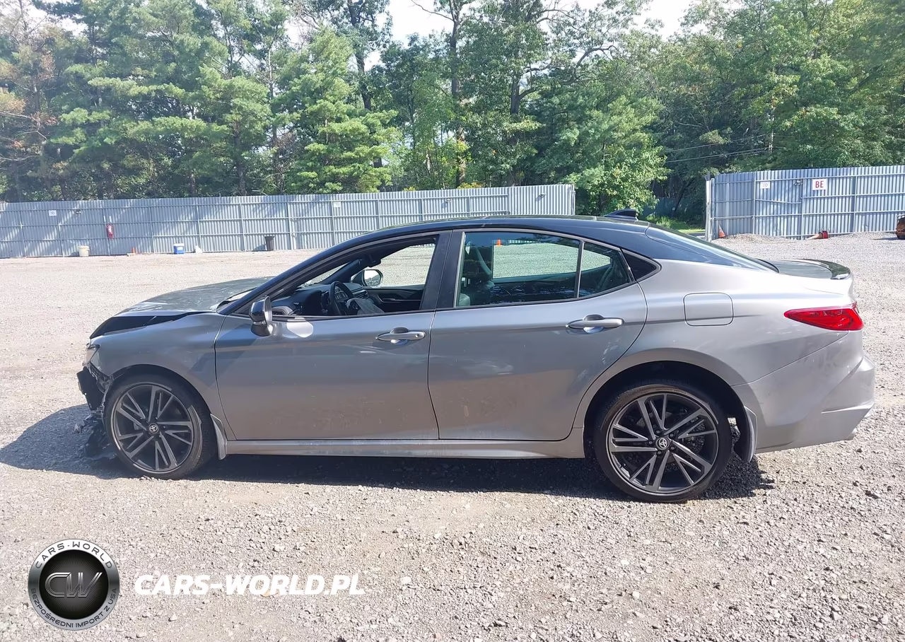 2025 Toyota Camry Xse VIN:4T1DAACK0SU623546 - 14