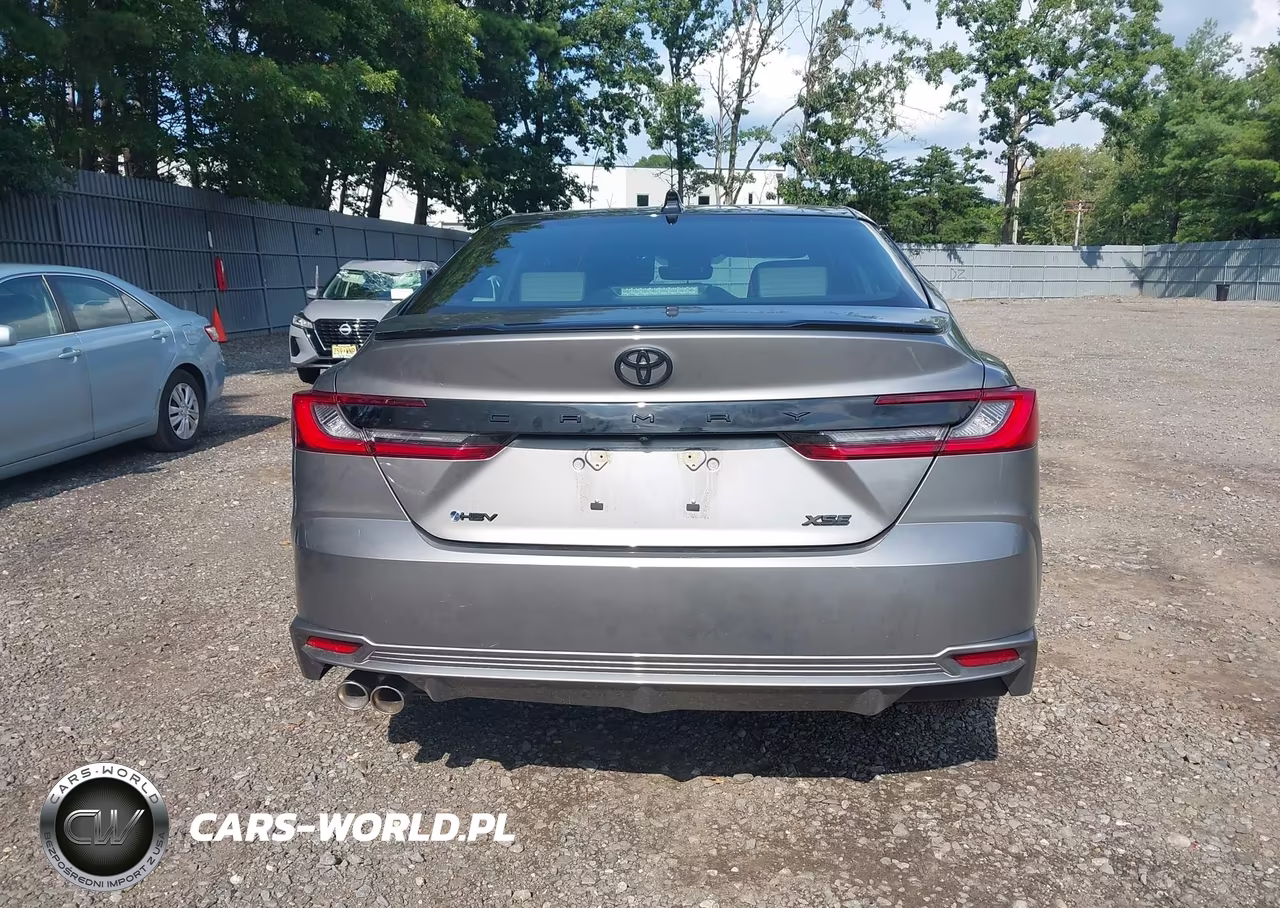 2025 Toyota Camry Xse VIN:4T1DAACK0SU623546 - 16