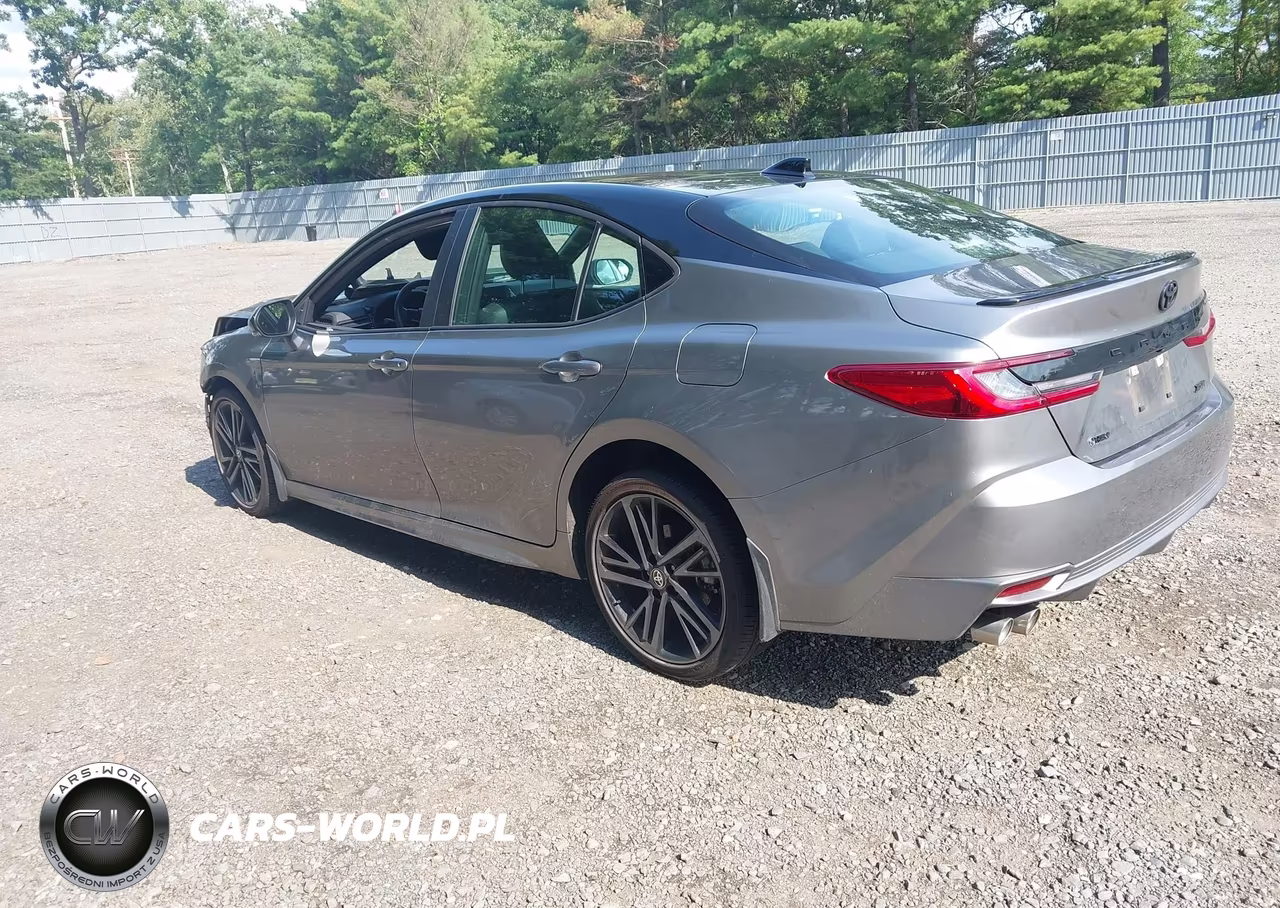 2025 Toyota Camry Xse VIN:4T1DAACK0SU623546 - 3