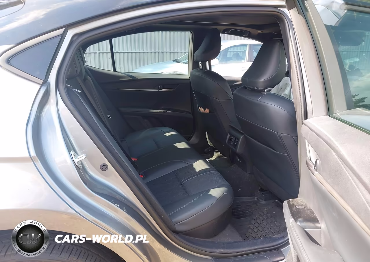 2025 Toyota Camry Xse VIN:4T1DAACK0SU623546 - 8